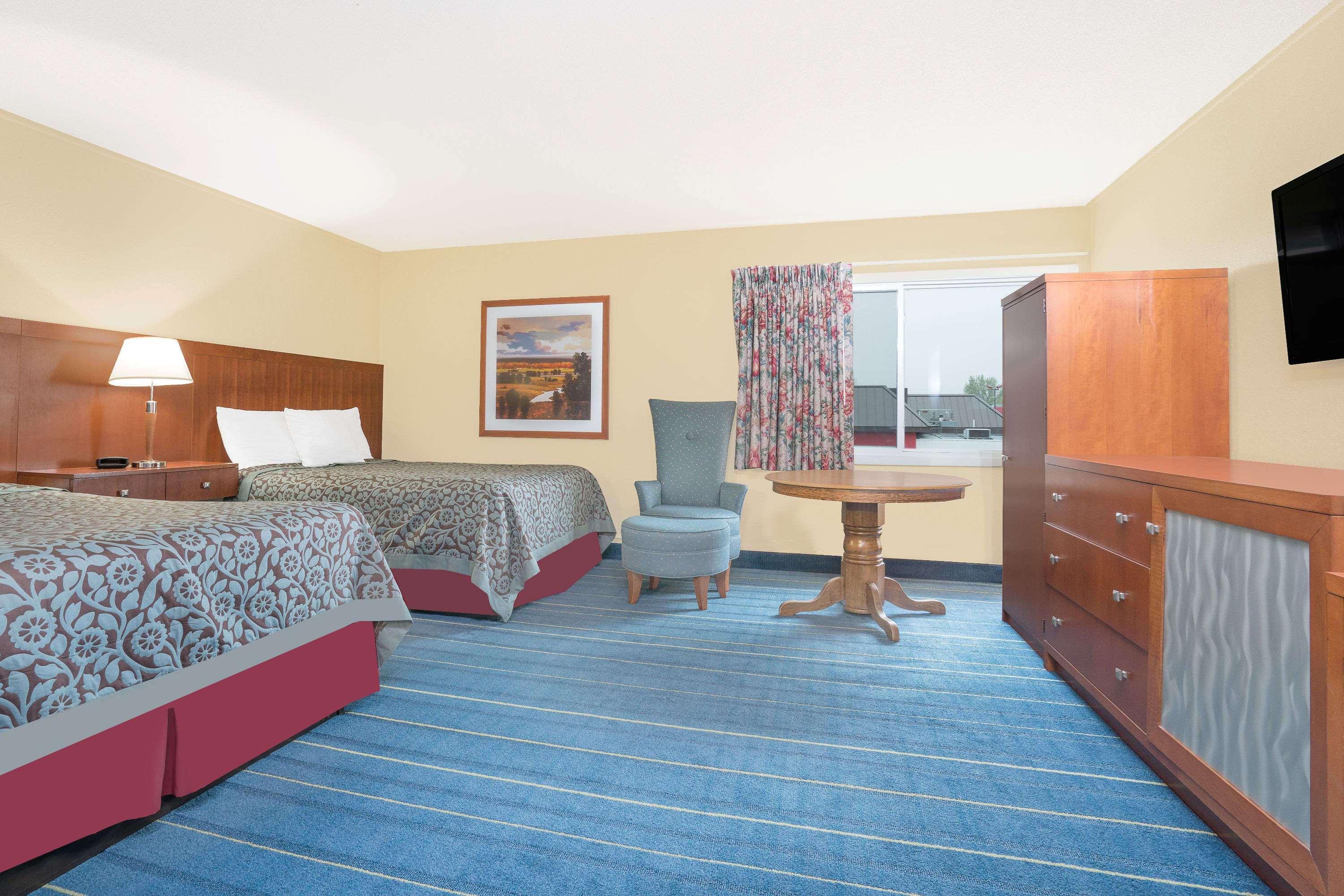 Days Inn By Wyndham Alexandria Mn Екстер'єр фото