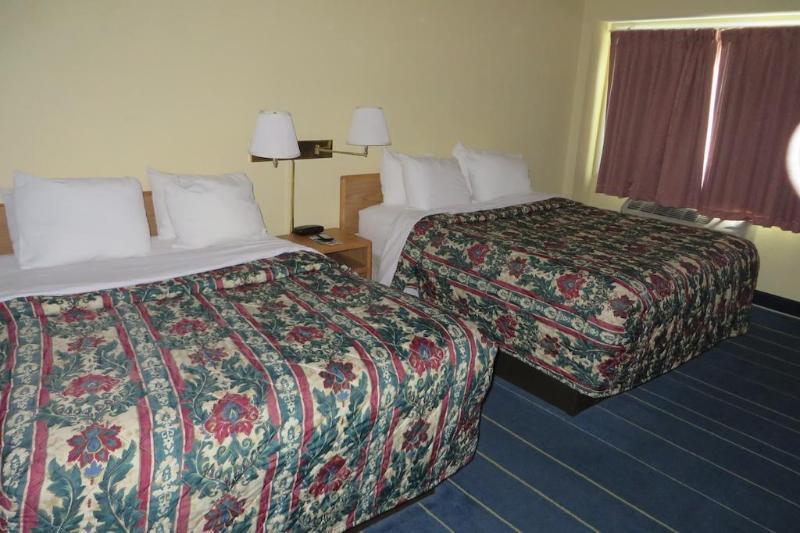 Days Inn By Wyndham Alexandria Mn Екстер'єр фото