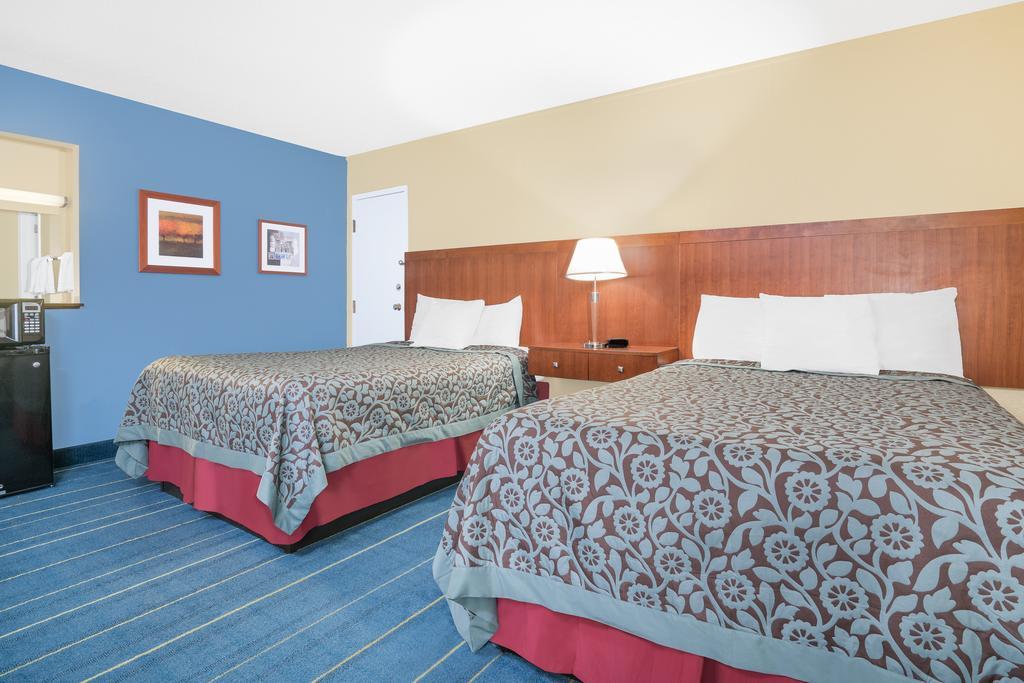 Days Inn By Wyndham Alexandria Mn Номер фото
