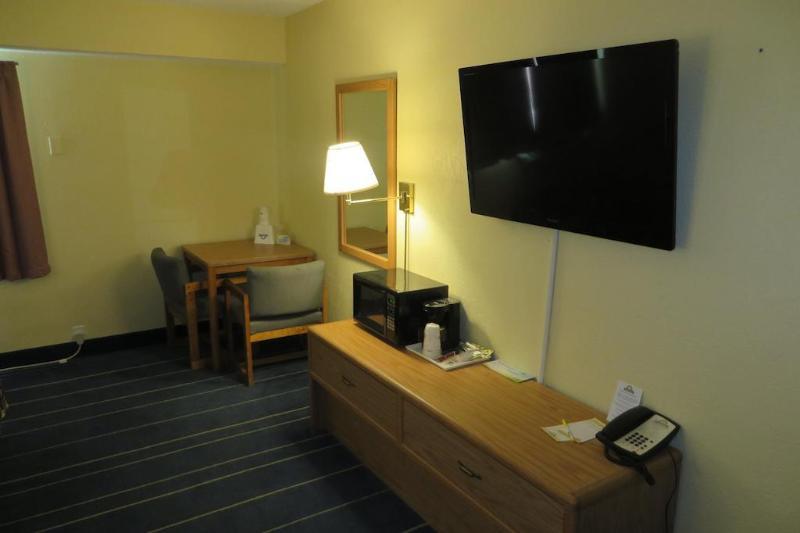 Days Inn By Wyndham Alexandria Mn Екстер'єр фото