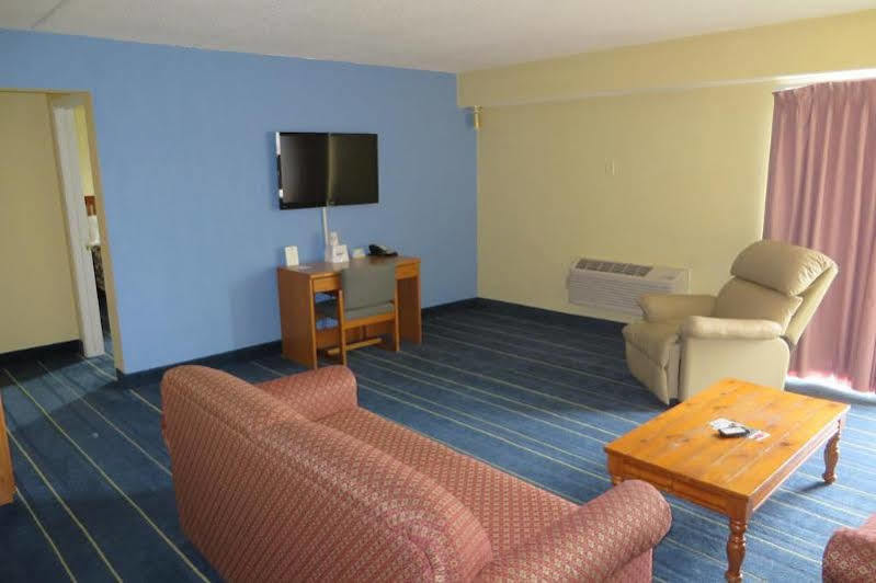 Days Inn By Wyndham Alexandria Mn Екстер'єр фото